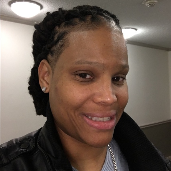 Meet your Posher, Ruby - Picture 1 of 1